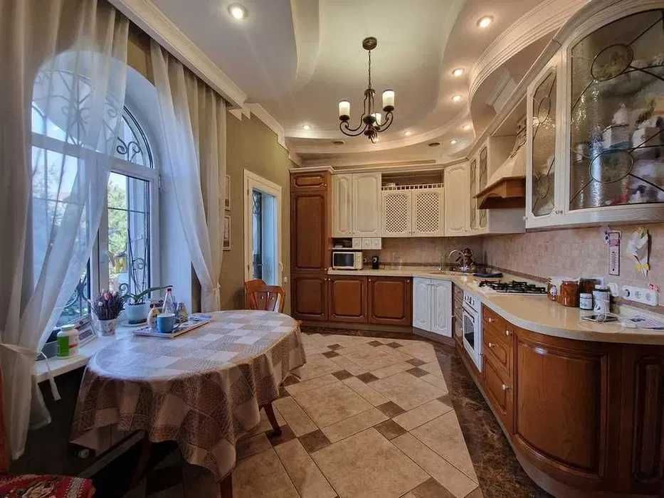 Сдаю Евродом 3,2-соток на Циолковском