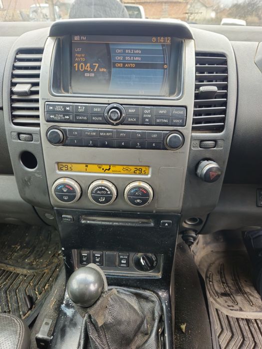 Нисан Навара 2.5дци 174к.с на части Nissan Navara 2.5dci na chasti