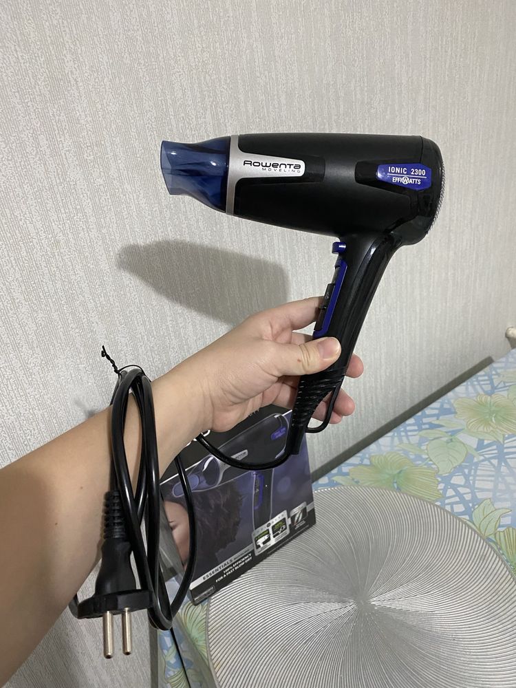 Фен Rowenta CV-3820F0