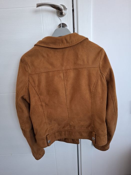 Кафяво велурено яке