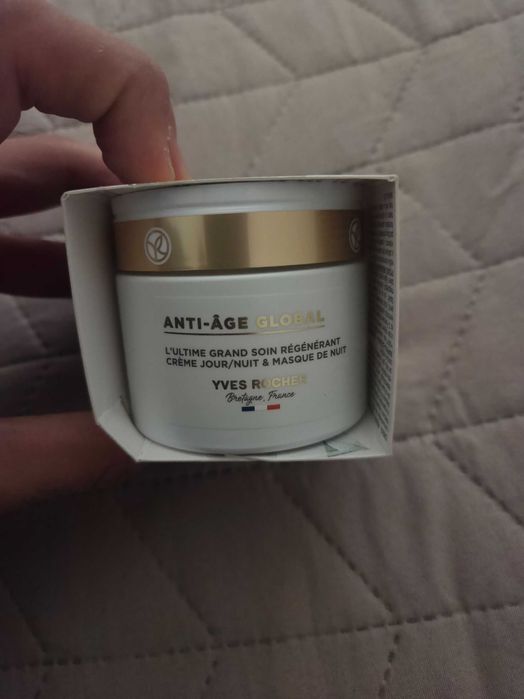 Produse de ingrijire fața Anti-Age Global Yves Rocher