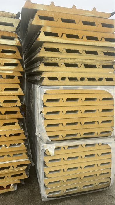 Panouri sandwich / Gresie si faianta portelanata