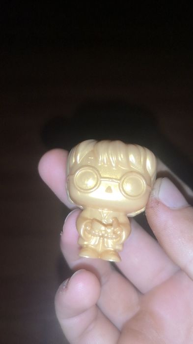 Vând figurina Harry Potter 1.500 lei