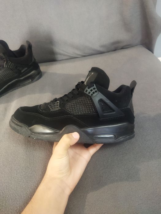 Jordan 4 Retro black