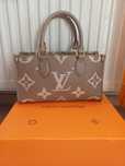Geanta Louis Vuitton