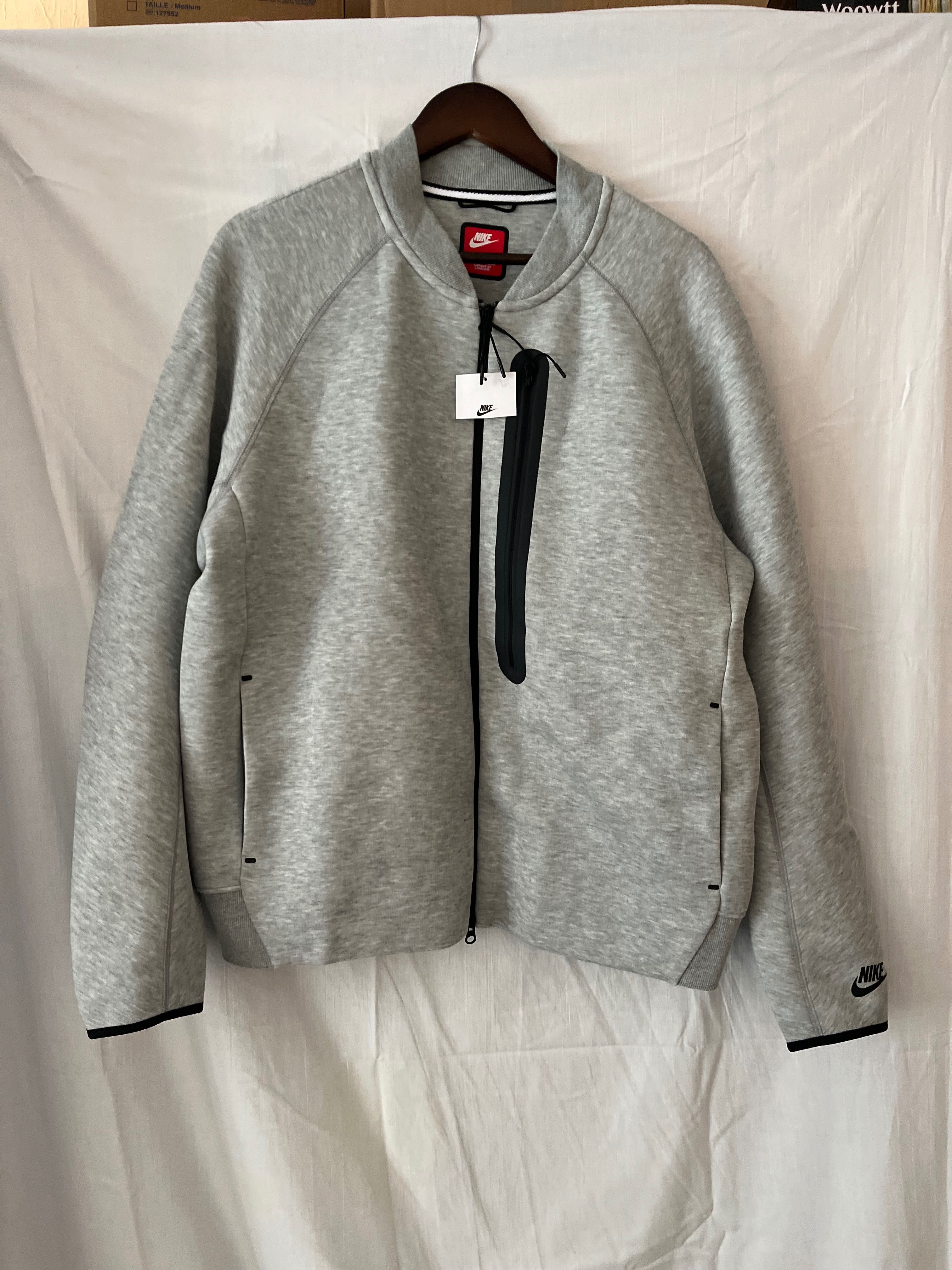 Нови МъжкиГорнища Nike Tech Fleece