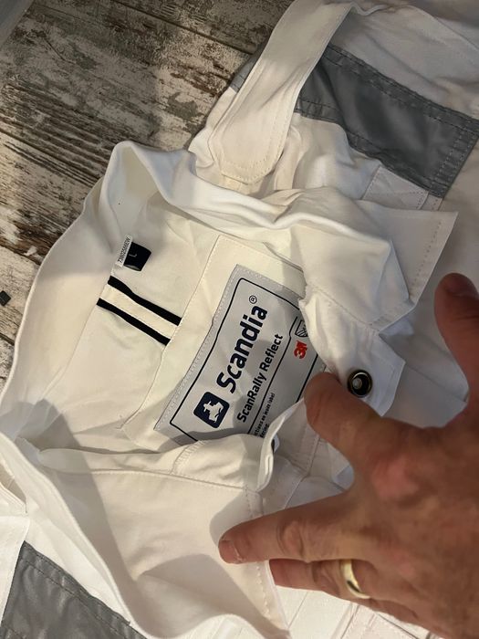 Combinezon / salopeta de lucru /munca, alb, cu benzi reflectorizante