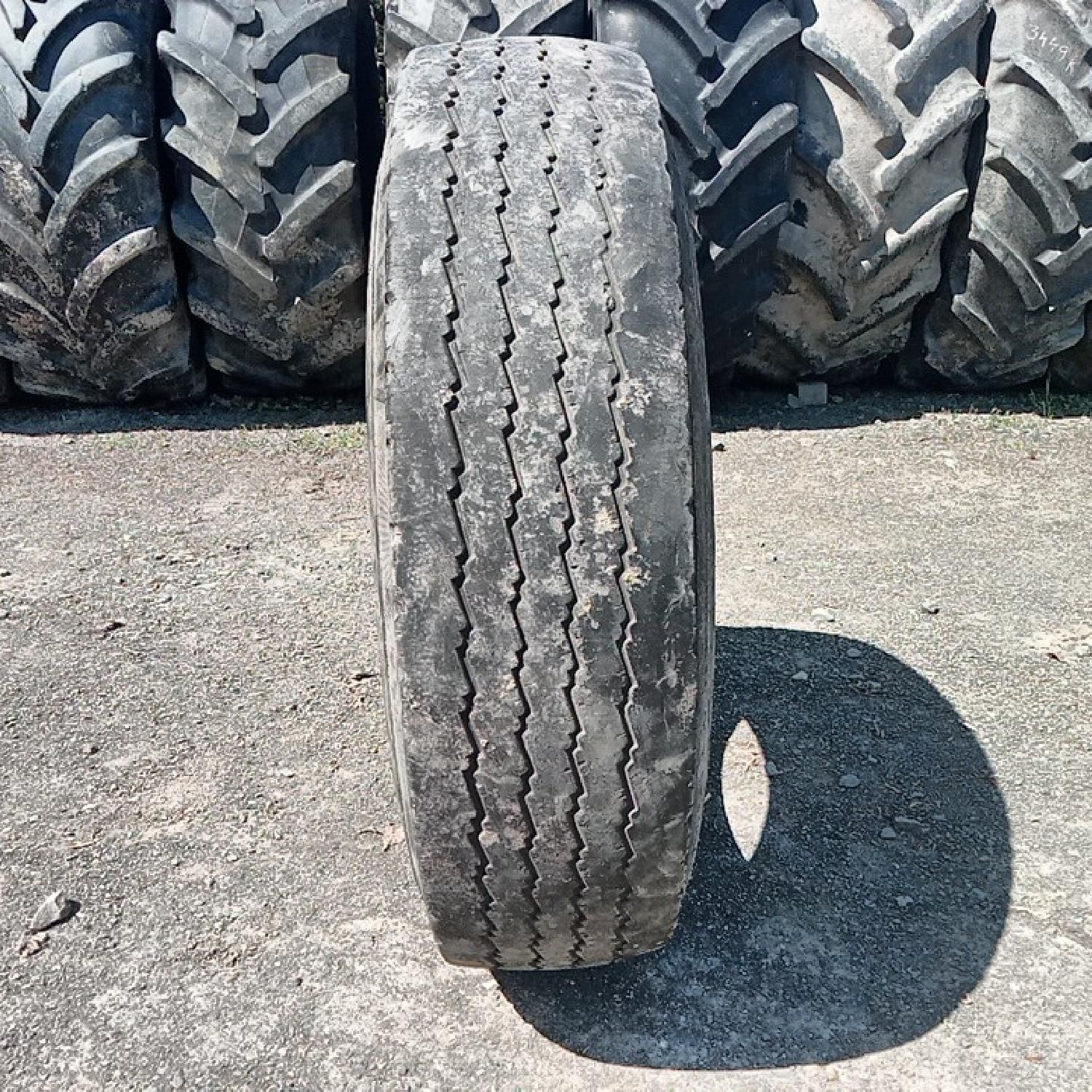 Cauciucuri 13R22.5 Pirelli Anvelope Tractor Second Hand