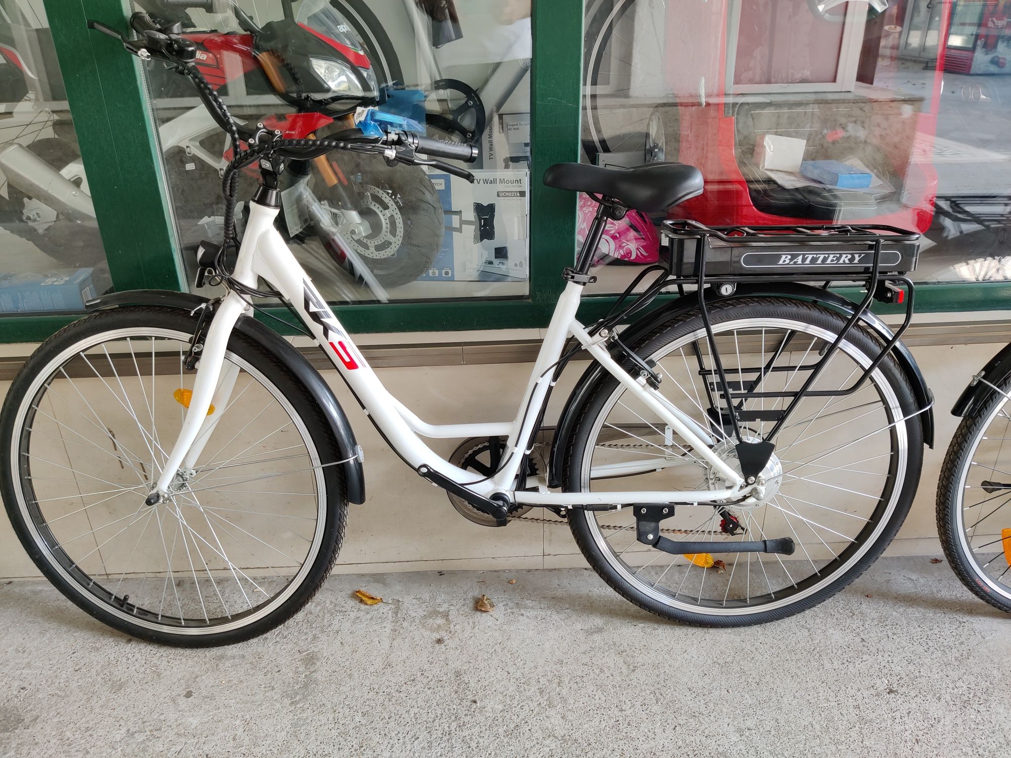 Bicicleta Electrica DELUXE RKS 36V Litiu ION, Roti 28", NOU 2023!