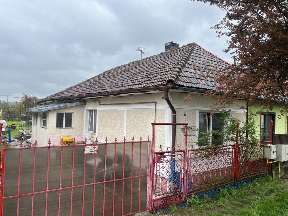 Vand casa in Tarnaveni pe str Garoafei nr 55