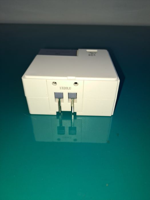 Adaptor multifuncțional TRAVELSMART CONAIR cu 2 USB