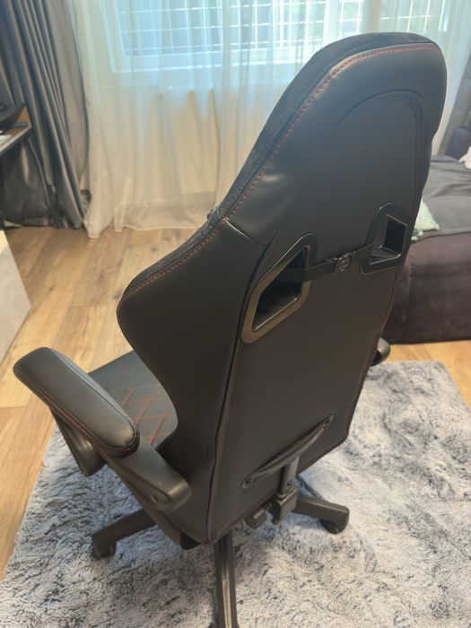 Scaun birou gaming - stare foarte buna , 100% functional