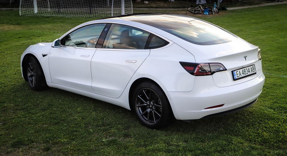 Tesla 3 DualMotor
