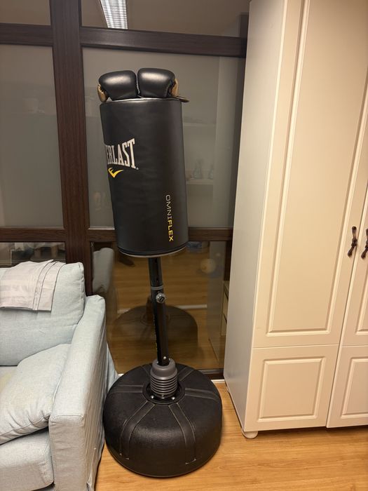 Sac box Everlast (podea) + manusi  box  Everlast