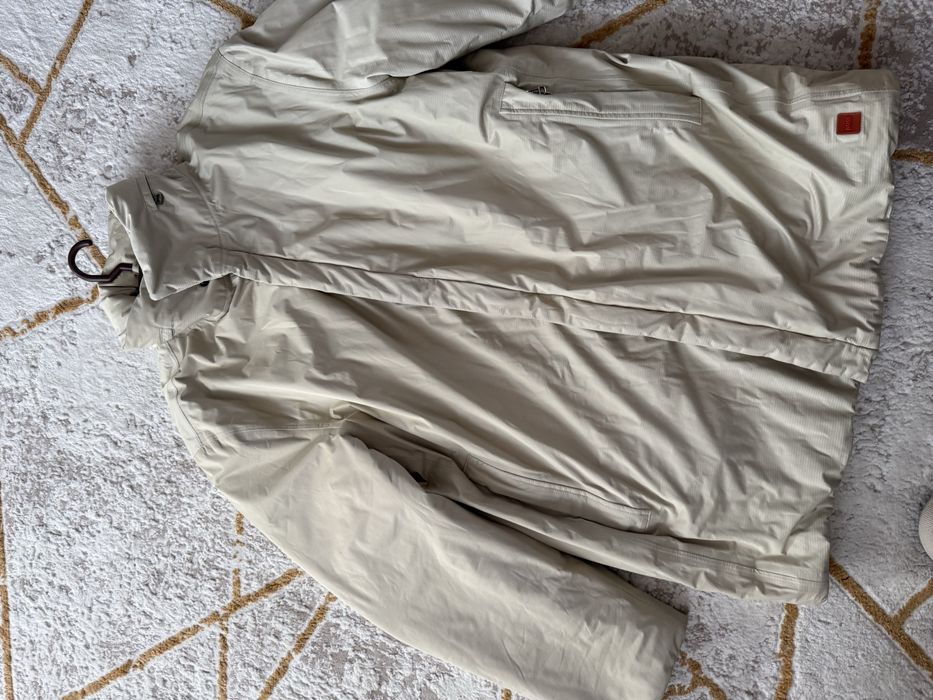 Geacă Hugo Boss originală Goretex