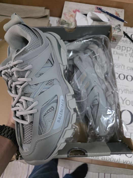 incaltaminte adidasi