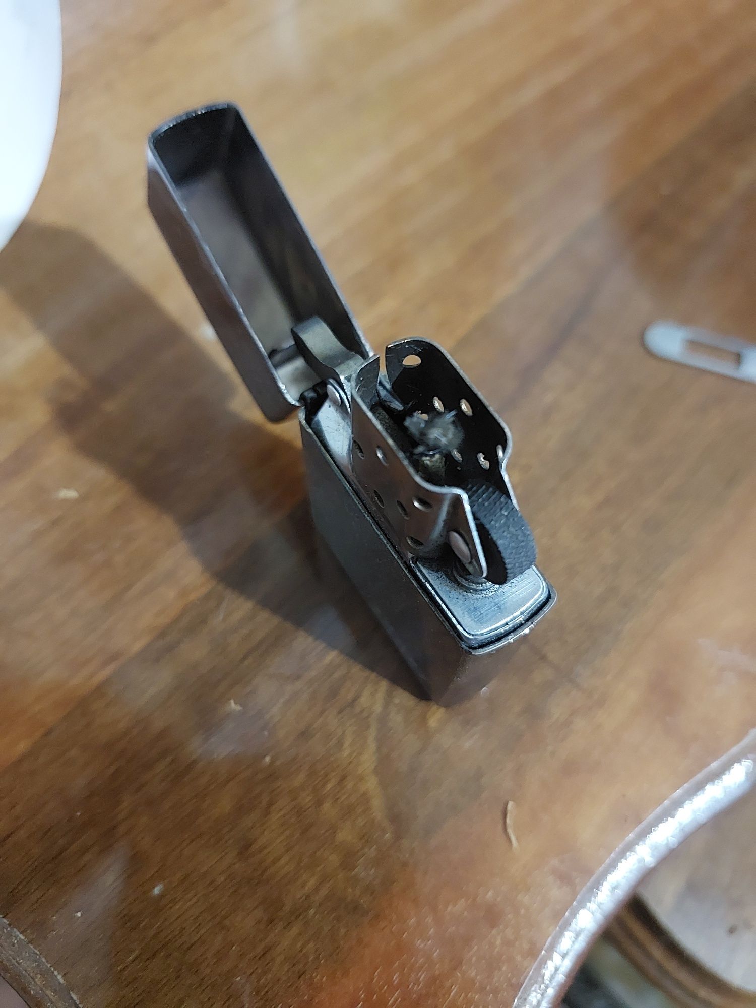 Zippo зажигалка почти новый
