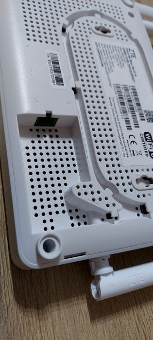 Router wifi fibră optică ZTE ZXHN F6600R FTTH
ZXHN F6600R FTTH est