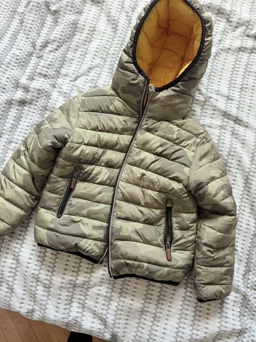 Детско яке Superdry с две лица – като ново!