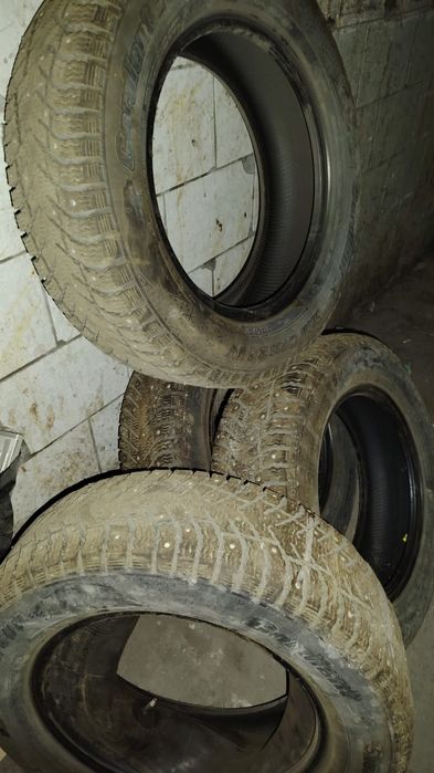 Продам срочно  шины