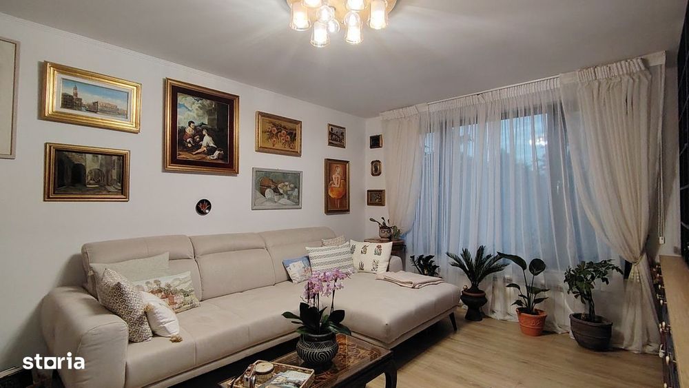 GM1725 Vanzare apartament Titan, 3 camere decomandat ,high-class
