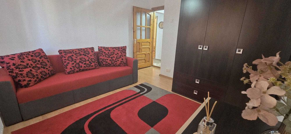 Proprietar, închiriez apartament Târgoviște strada Vlad Tepes Micro 11