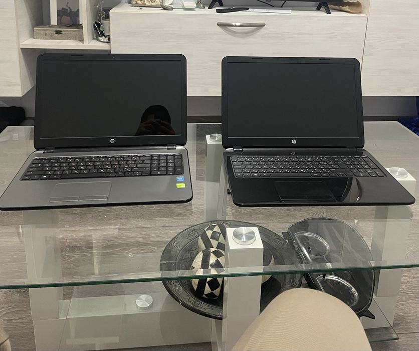 Лаптопи HP 15 На части