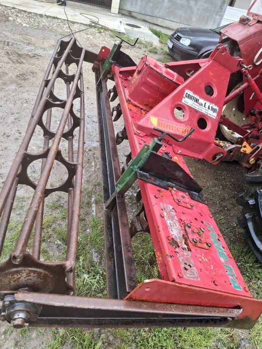 Vând grapă,freză rotativă MORENI de 3 metri
