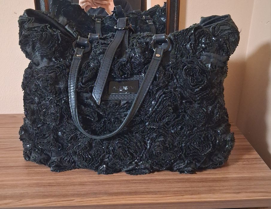 Оригинала Чанта Valentino Garavani