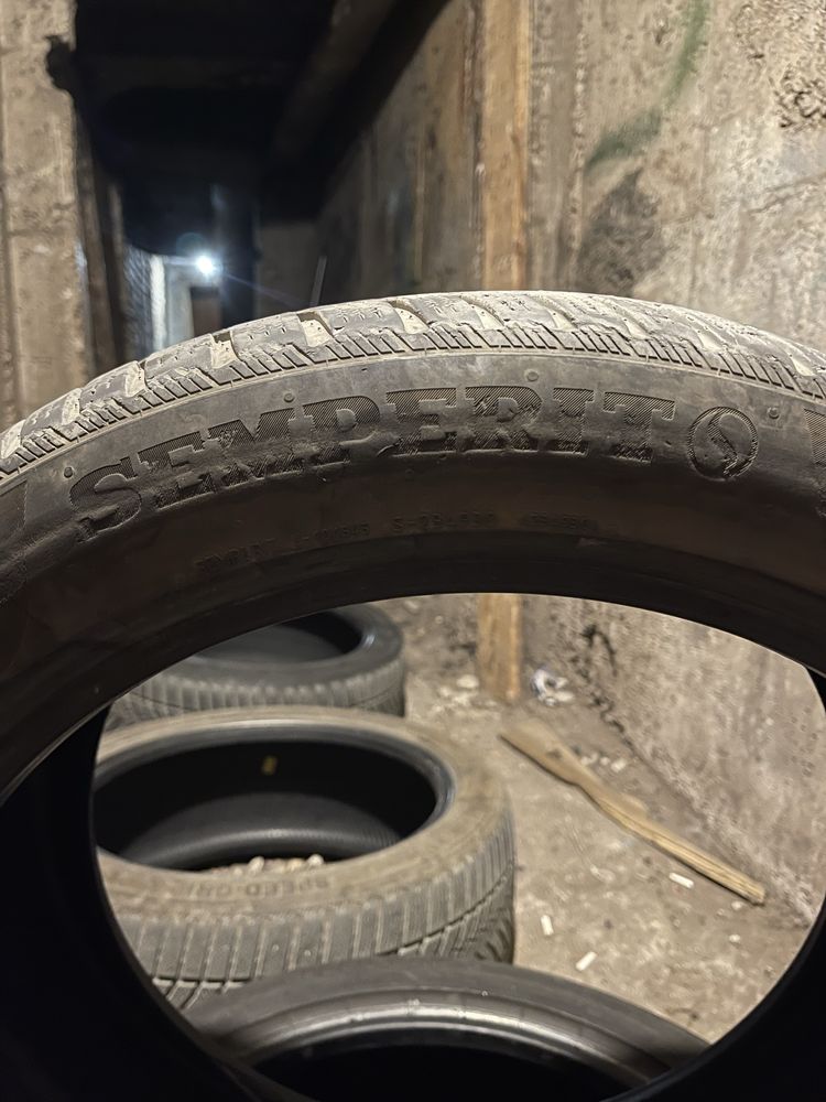 Зимни гуми Semperito 235/45 18 XL M * S