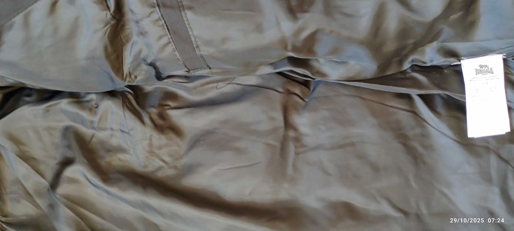 Мъжко зимно яке размер  L Lonsdale