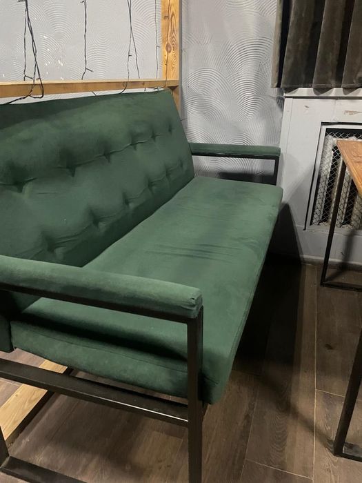 Продам диваны, кресла, столы и барную для кафе в отличном состоянии