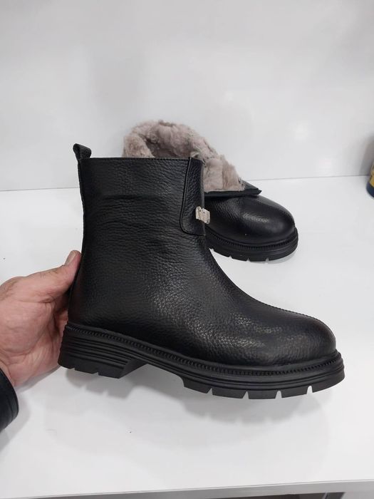 Продам кожанные женские  сапоги