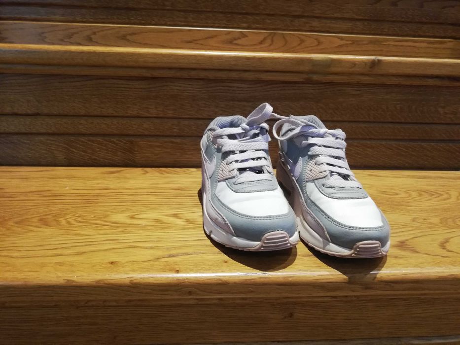 Adidasi Air Max fete , marimea 33,5cm  21cm interior