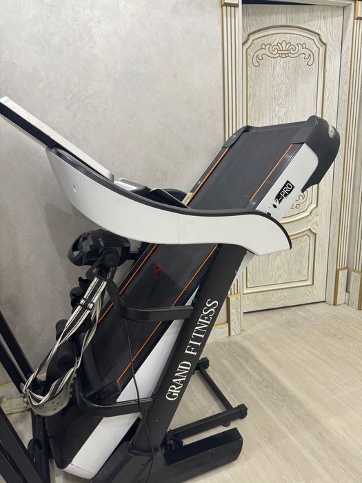 Срочно продаю беговую дорожку