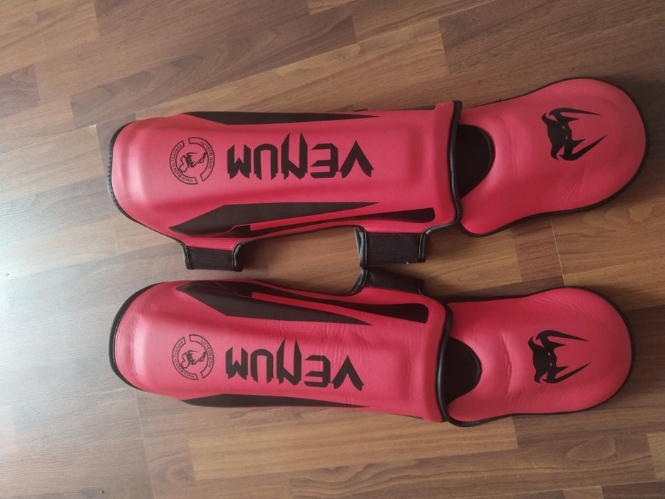 Футы мма красные