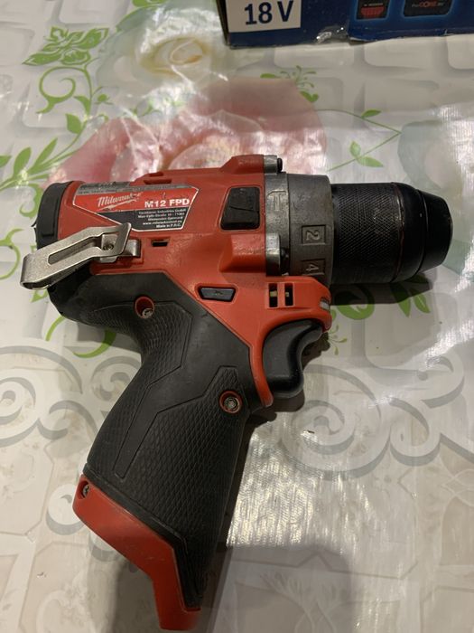 Milwaukee M12 FPD/ двускоростен винтоверт с ударна функция