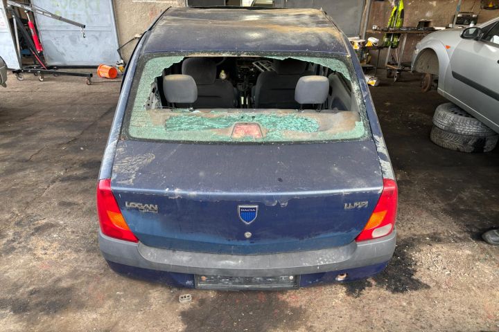 Calculator motor ECU 8200483732 Dacia Logan prima generatie