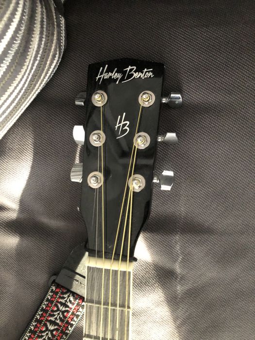 chitara harley benton pentru stangaci reconditionata