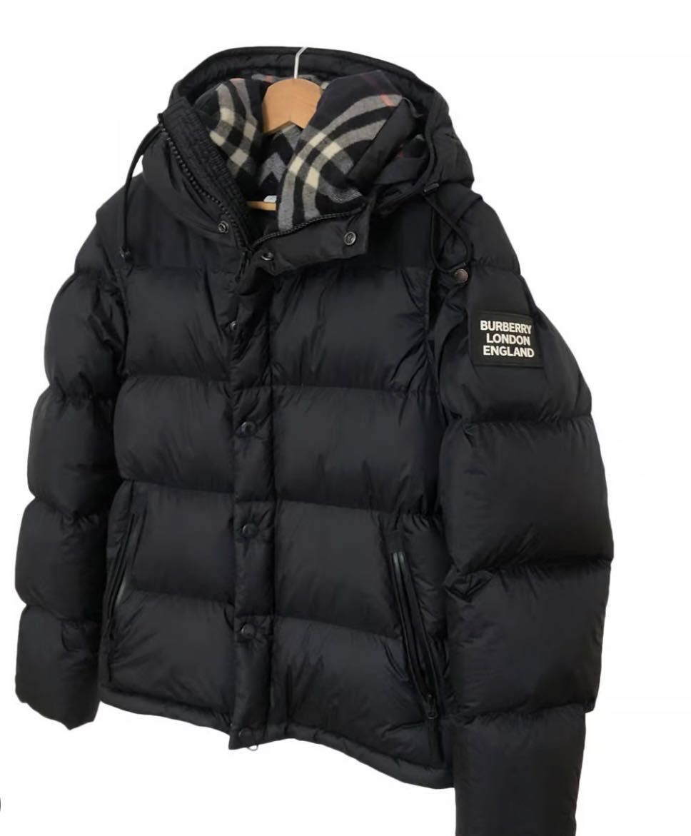 Burberry winter jacket , якето става на елек, ръкавите се махат