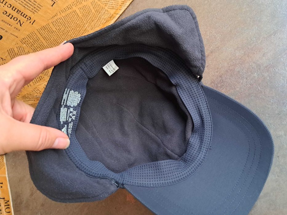 мъжка шапка с козирка Adidas,зимна жокейка адидас,