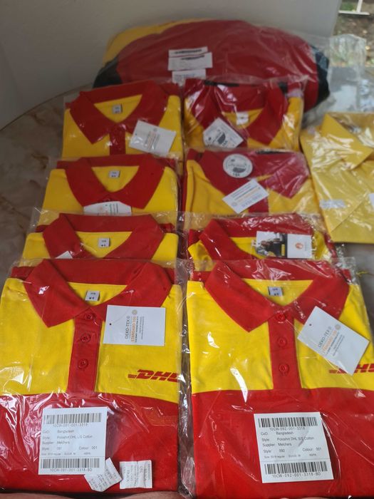 Haine DHL Geaca din 2 buc,pantaloni,tricouri,camasa,fulare,genti