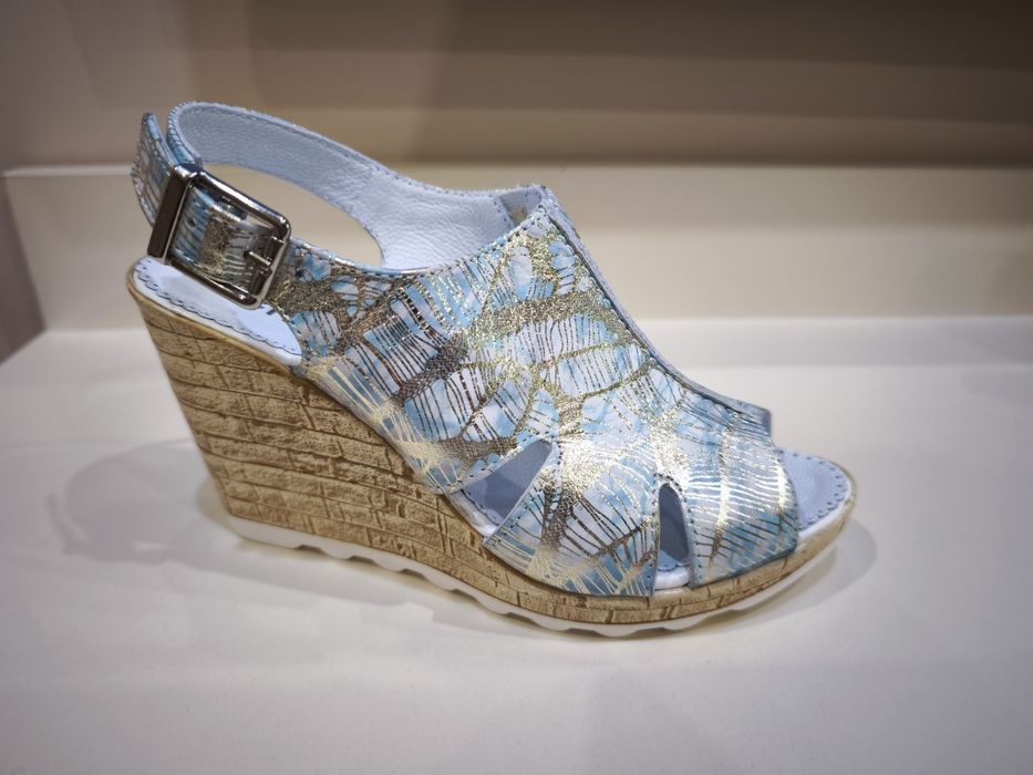 НОВИ - Дамски сандали - естествена кожа