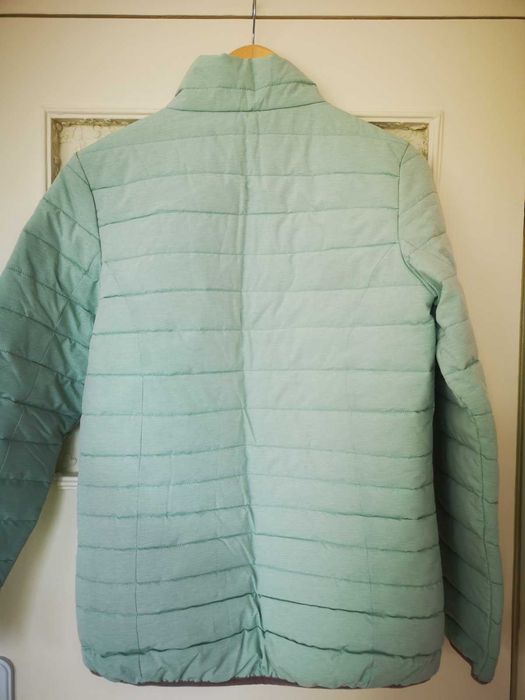 Ново яке в резидав цвят размер М