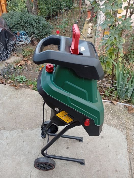 Tocător crengi nou de la Parkside util pentru gradină ,și curte.