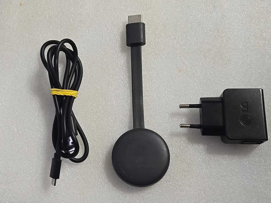 Chromecast Google 3rd Gen. Model NC2-6A5-1600 Portable Media Streamer