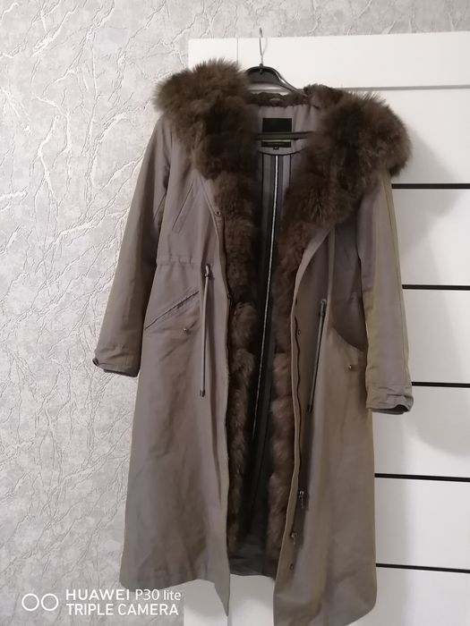 Срочнооо продам женские парка за 50000тг