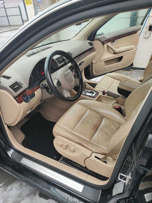 Vând Audi A4  2006 140 cp