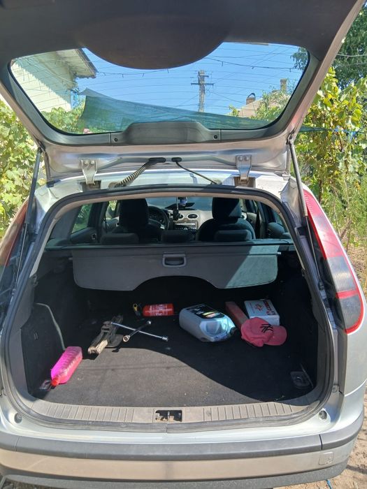 Vând Ford Focus 1.6 tdci
