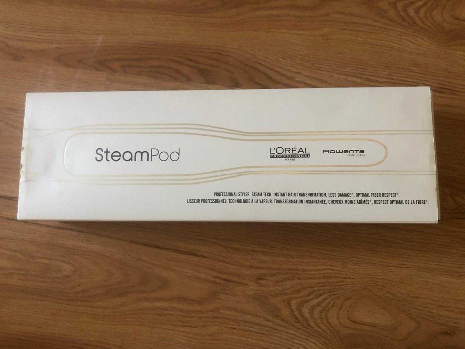 Placa de indreptat parul L’Oréal Professionnel Steam Pod 3.0 la cutie